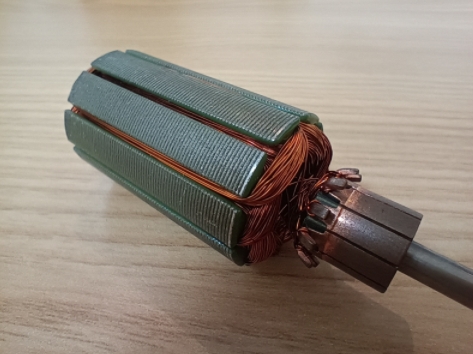 What are the technical requirements for lead screws, guide rails, and cylinders in motor stator winding machines? How to select a suitable equipment m