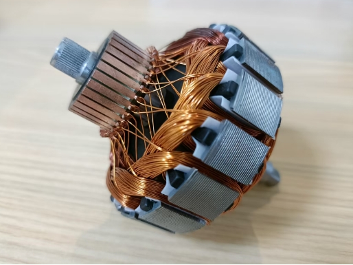 What are the common types of winding machines?